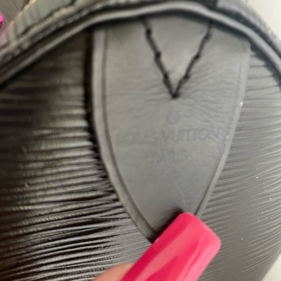 Louis Vuitton Black Epi Leather Noir Speedy 25 Boston Bag - Picture 9 of 14